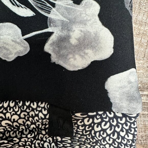 Lululemon Departure Pant Plush Petal Black Ghost - Size 6? - Picture 16 of 16